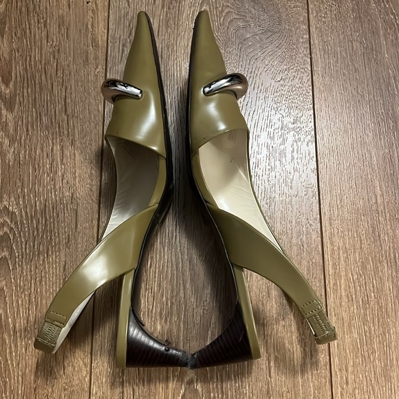 Tory Burch Pierced Slingback Heel - Picture 6 of 16